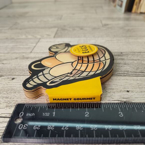 THE MAGNETIC EGGS Cookbook Die Cutout Small Quaint 80s Cookbook MISSING MAGNET - Picture 8 of 9